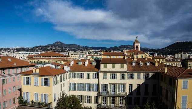 A blue sky in Nice